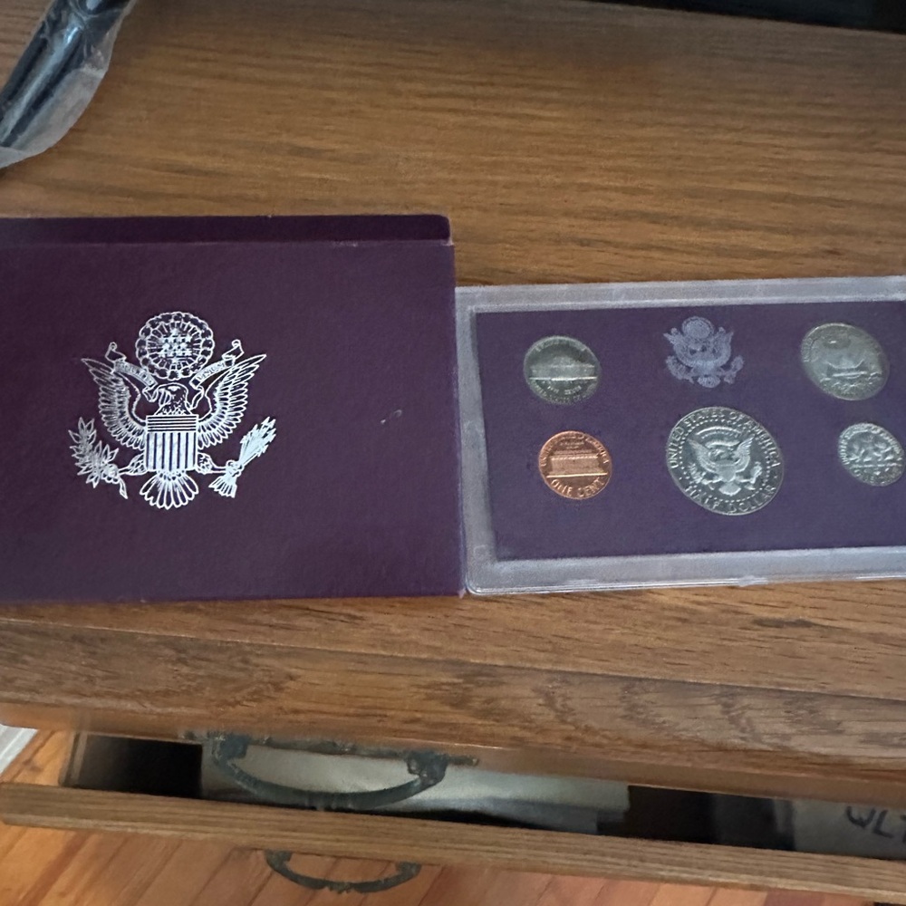 1985 Mint Set - Picture 3 of 3